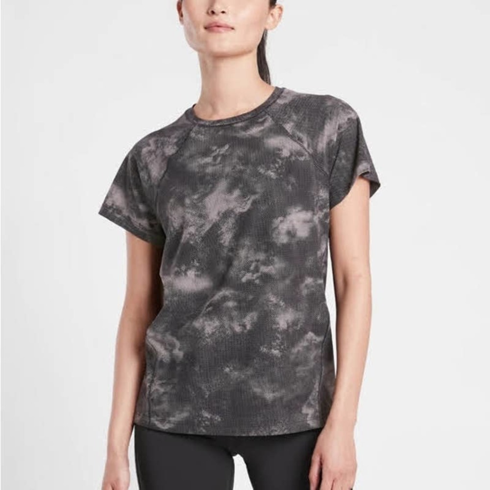Athleta Grey Marble Short Sleeve Tee